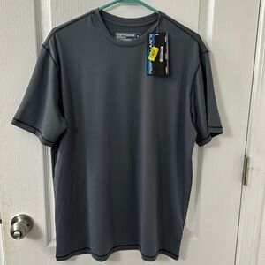 Roundtree and York performance tee